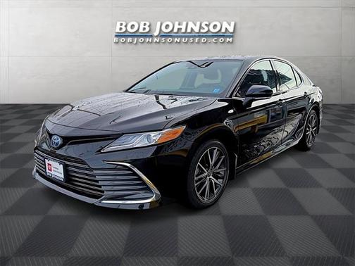 2023 Toyota Camry Hybrid XLE
