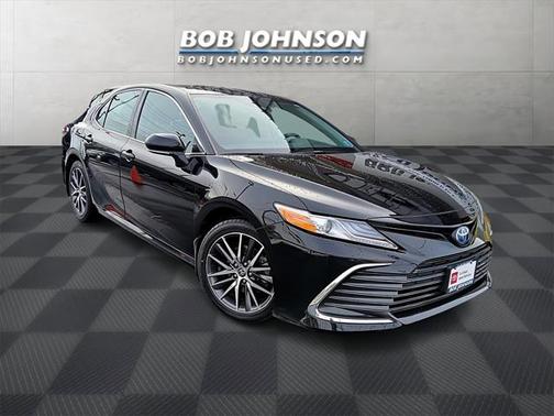2023 Toyota Camry Hybrid XLE