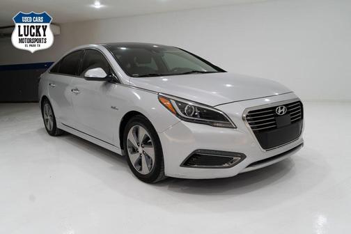 2017 Hyundai SONATA Hybrid Limited