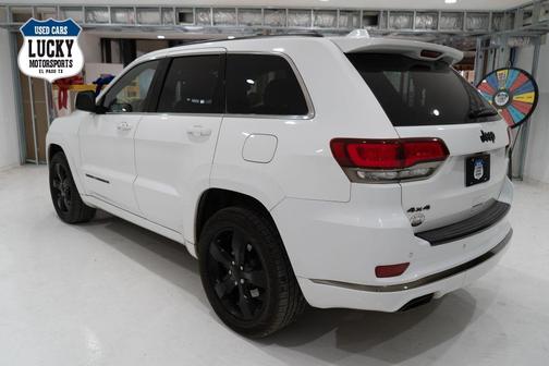 White 2016 Jeep Grand Cherokee Overland