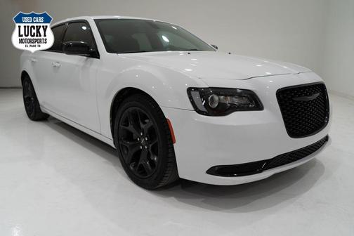 2021 Chrysler 300 Touring