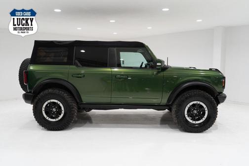 Green 2022 Ford Bronco Base