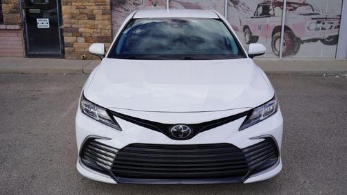 2022 Toyota Camry LE