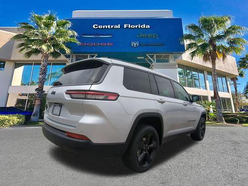 Silver Zynith 2026 Jeep Grand Cherokee L Limited