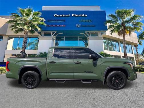 2022 Toyota Tundra SR5