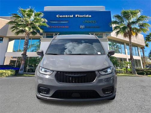 2022 Chrysler Pacifica Hybrid Touring L