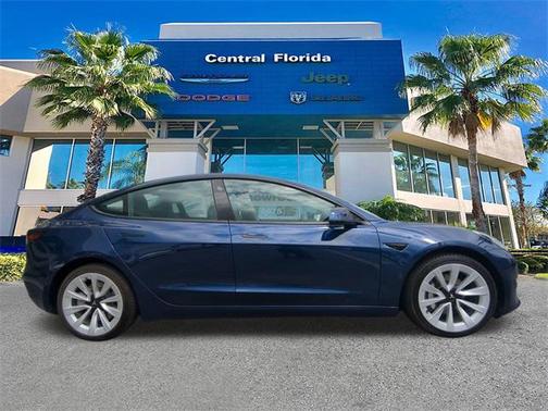 2022 Tesla Model 3 Standard Range