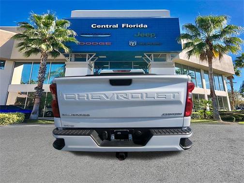 2024 Chevrolet Silverado 1500 Custom