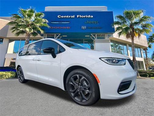 2026 Chrysler Pacifica L