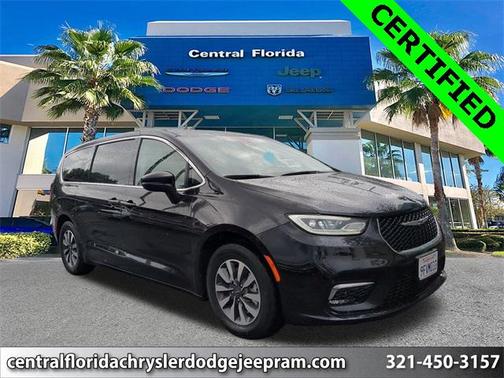 2023 Chrysler Pacifica Hybrid Touring L