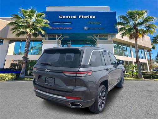 2025 Jeep Grand Cherokee Overland