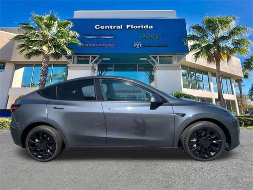 2023 Tesla Model Y Long Range Dual Motor All-Wheel Drive