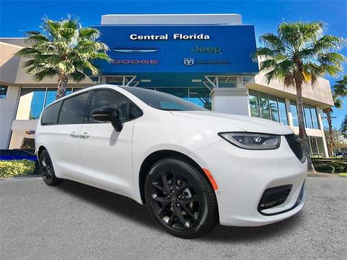 2026 Chrysler Pacifica Limited