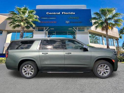 2023 Chevrolet Suburban Premier