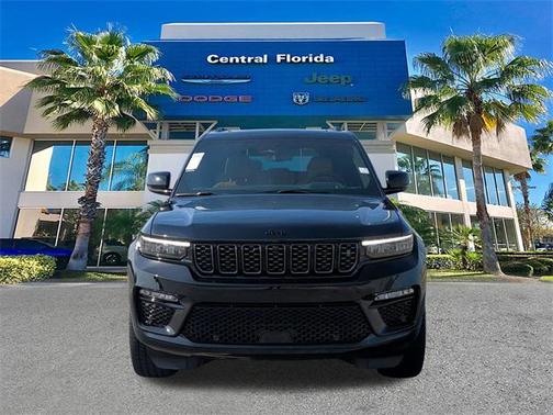 2025 Jeep Grand Cherokee Summit