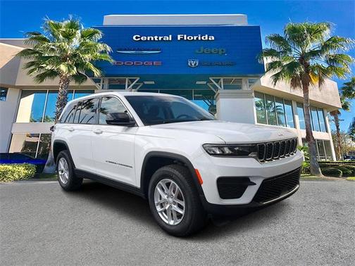 2023 Jeep Grand Cherokee Laredo