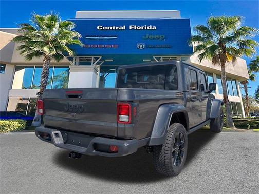 2025 Jeep Gladiator Nighthawk