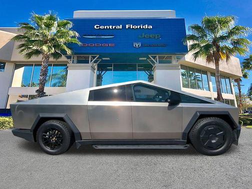 2025 Tesla Cybertruck All-Wheel Drive