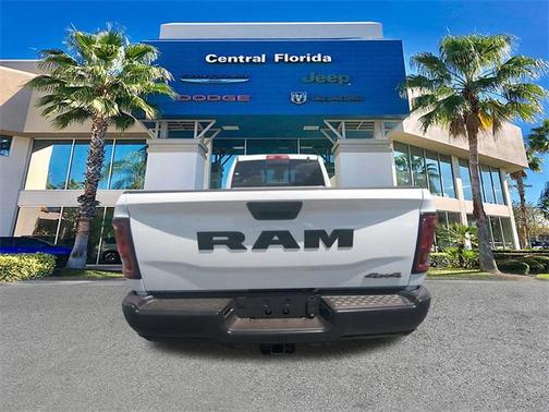 2025 RAM 3500 Tradesman Crew Cab 4x4 8' Box