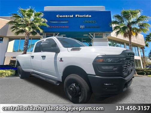 2025 RAM 3500 Tradesman Crew Cab 4x4 8' Box