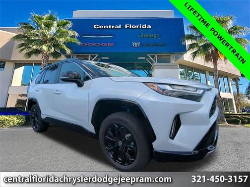 2025 Toyota RAV4 Hybrid SE