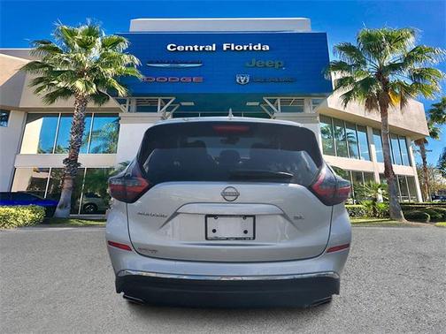 2023 Nissan Murano SL FWD
