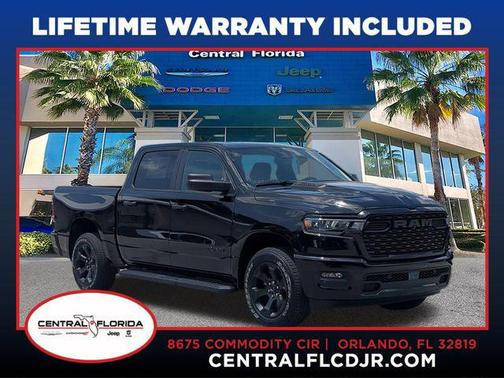 Diamond Black Crystal Pearlcoat 2026 RAM 1500 Express