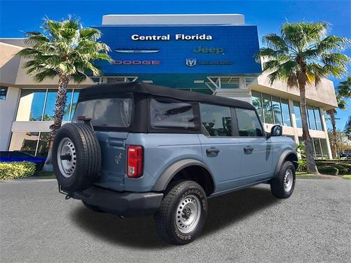 2023 Ford Bronco Base