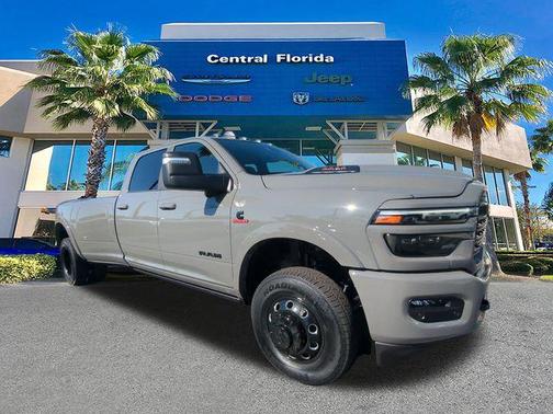 2026 RAM 3500 Limited Crew Cab 4x4 8' Box