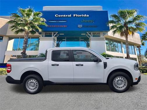 2024 Ford Maverick XL
