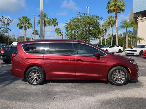 2021 Chrysler Pacifica Touring