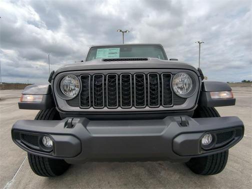 2025 Jeep Gladiator Sport S