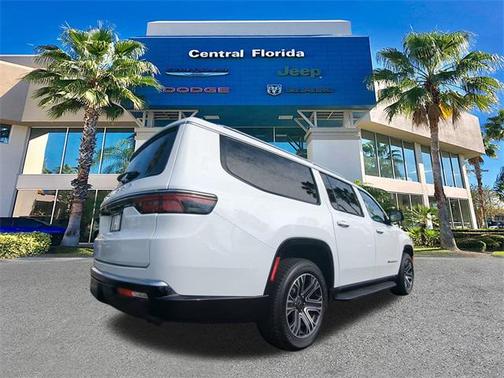 2025 Jeep Wagoneer L Series II 4x4