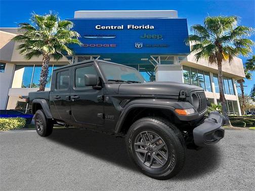 2025 Jeep Gladiator Sport S