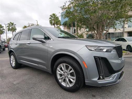 2023 Cadillac XT6 Luxury FWD
