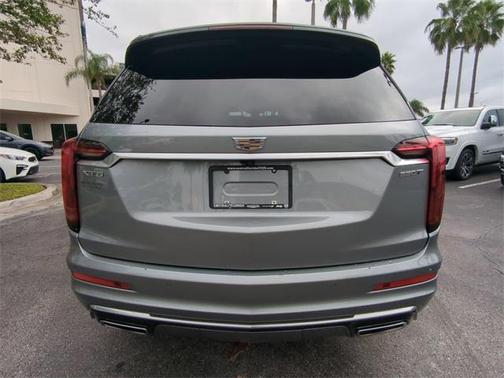 2023 Cadillac XT6 Luxury FWD