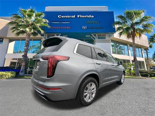 2023 Cadillac XT6 Luxury FWD