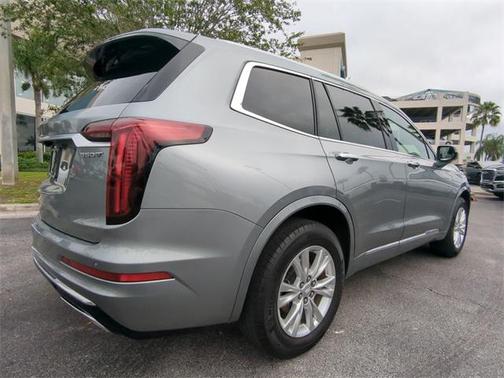 2023 Cadillac XT6 Luxury FWD