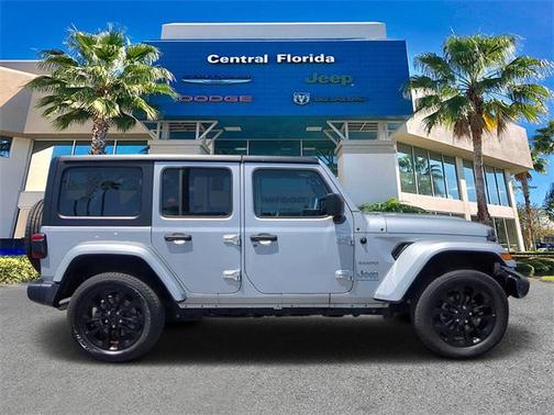 2023 Jeep Wrangler 4xe Sahara