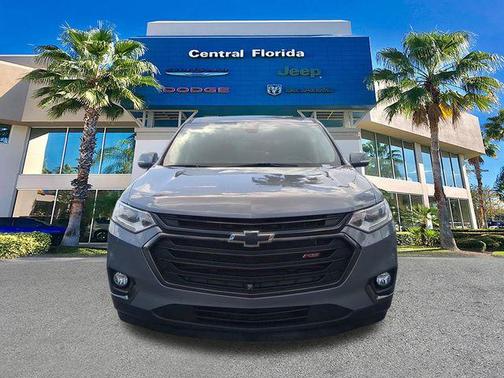 Satin Steel Metallic 2021 Chevrolet Traverse RS