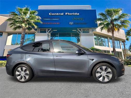 2021 Tesla Model Y Standard Range Rear-Wheel Drive