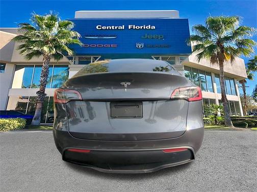2021 Tesla Model Y Standard Range Rear-Wheel Drive