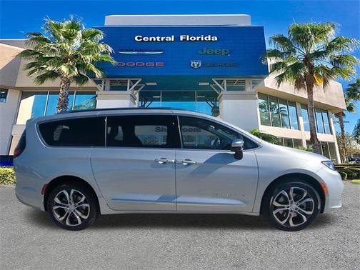 2026 Chrysler Pacifica L