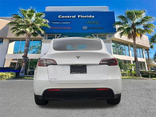 2023 Tesla Model Y Long Range Dual Motor All-Wheel Drive