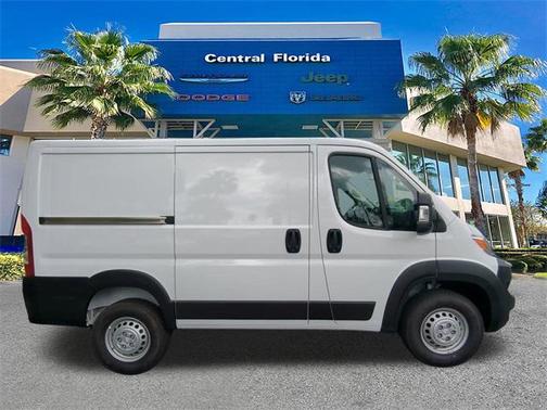 2025 RAM ProMaster 1500 Low Roof