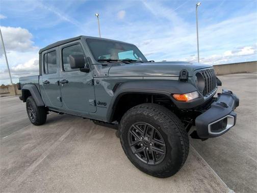 2026 Jeep Gladiator Sport S