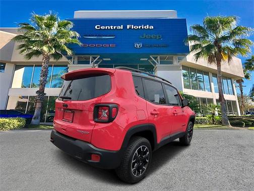 2023 Jeep Renegade Trailhawk