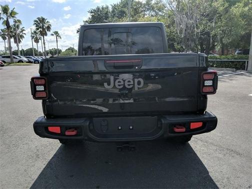 Photo 5 of 34 of 2020 Jeep Gladiator Rubicon