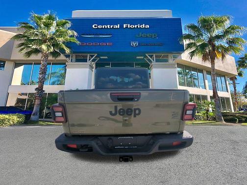 2026 Jeep Gladiator Willys 4x4