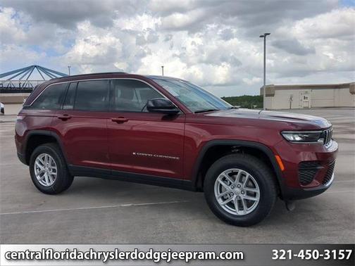 2025 Jeep Grand Cherokee Laredo